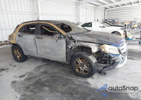 2015 Mercedes-Benz Gla 250 z USA, uszkodzony, nr VIN WDCTG4EB8FJ181677